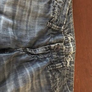 American Eagle Distressed wide leg 6L